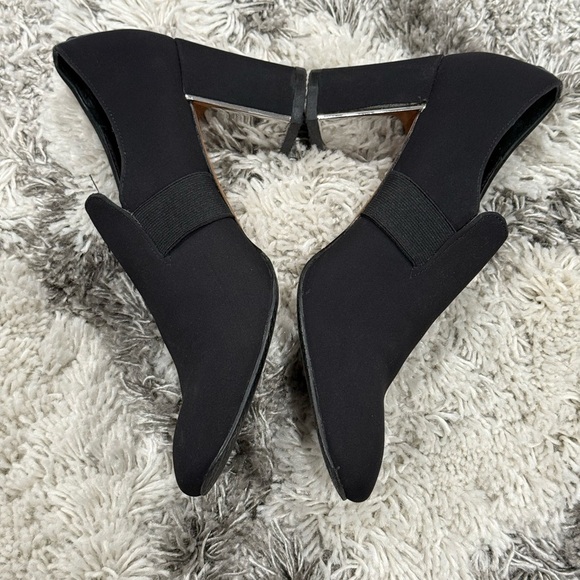 Donald J Pliner Black Stretch Fabric Pointed Toe Heels Size 10 - Picture 6 of 13